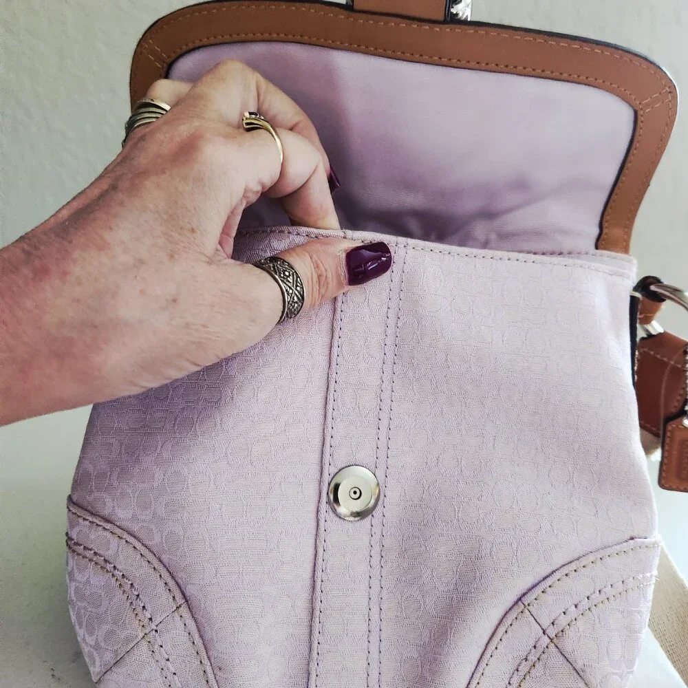 Like New Coach Soho Lavendar Signature C's Crossbody Bag